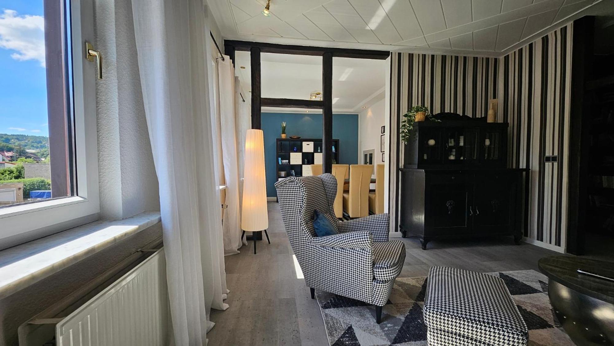 Apartment Am Saalebogen Mit Gartenterrasse & Grillkamin, Freie Parkplaetze